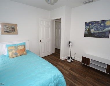 714 11th Street N - Photo Thumbnail 11