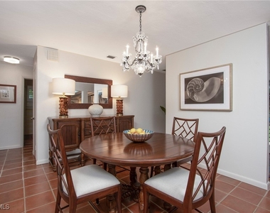 359 2nd Avenue N - Photo Thumbnail 4