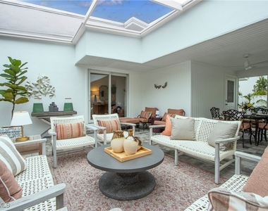 359 2nd Avenue N - Photo Thumbnail 29