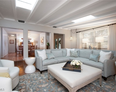 359 2nd Avenue N - Photo Thumbnail 1