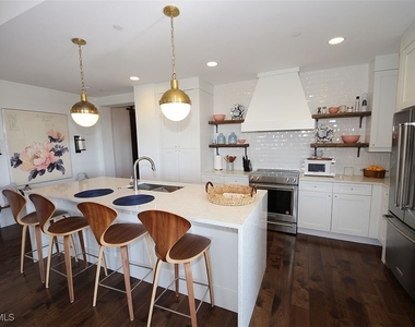 1035 3rd Avenue S - Photo Thumbnail 7
