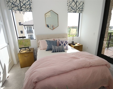 1035 3rd Avenue S - Photo Thumbnail 14