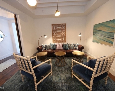1035 3rd Avenue S - Photo Thumbnail 5