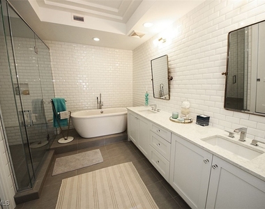1035 3rd Avenue S - Photo Thumbnail 12