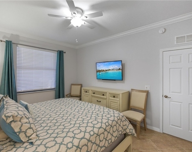 9844 Venezia Circle - Photo Thumbnail 26