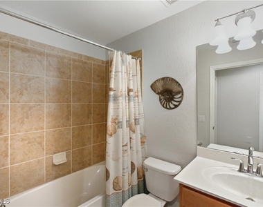9844 Venezia Circle - Photo Thumbnail 33