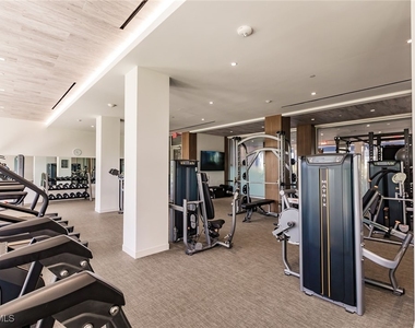 260 Seaview Court - Photo Thumbnail 19