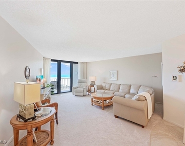 260 Seaview Court - Photo Thumbnail 3