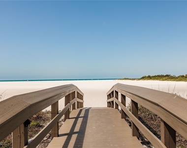260 Seaview Court - Photo Thumbnail 23