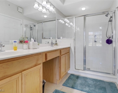 11601 Navarro Way - Photo Thumbnail 13