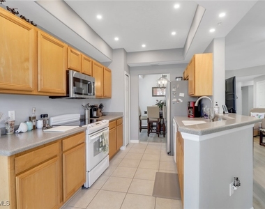 11601 Navarro Way - Photo Thumbnail 2