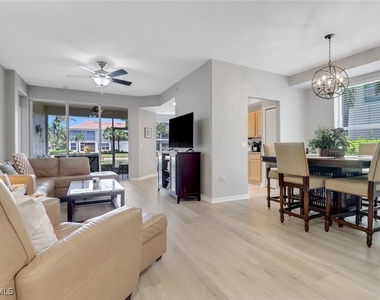 11601 Navarro Way - Photo Thumbnail 9