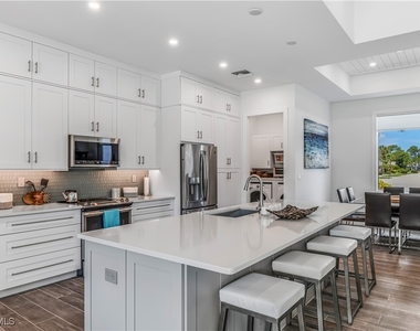 1245 Imperial Drive - Photo Thumbnail 5