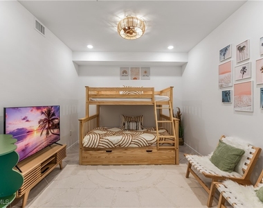 15930 Grassland Lane - Photo Thumbnail 12