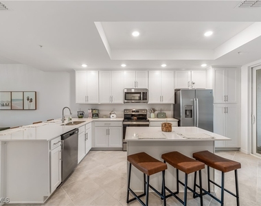 15930 Grassland Lane - Photo Thumbnail 5