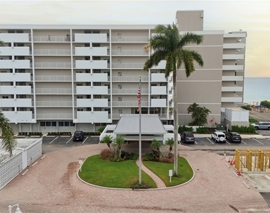3443 Gulf Shore Boulevard N - Photo Thumbnail 2
