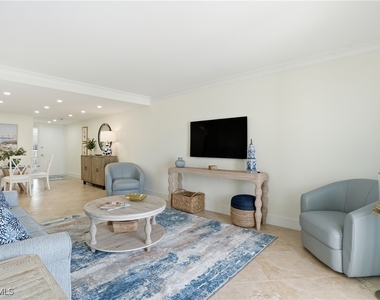 3443 Gulf Shore Boulevard N - Photo Thumbnail 14