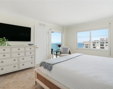 3443 Gulf Shore Boulevard N - Photo Thumbnail 24