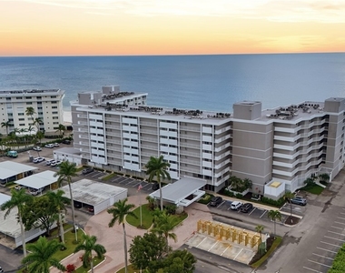 3443 Gulf Shore Boulevard N - Photo Thumbnail 5