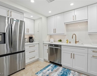 3443 Gulf Shore Boulevard N - Photo Thumbnail 19