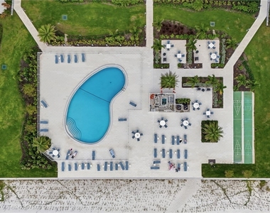 3443 Gulf Shore Boulevard N - Photo Thumbnail 35