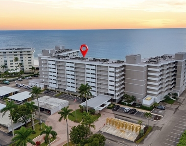 3443 Gulf Shore Boulevard N - Photo Thumbnail 7