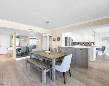 9653 Gulf Shore Drive - Photo Thumbnail 10