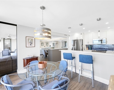 9653 Gulf Shore Drive - Photo Thumbnail 17