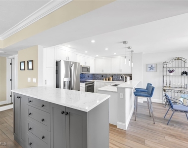 9653 Gulf Shore Drive - Photo Thumbnail 13