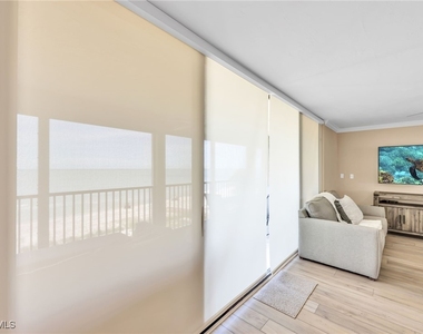 9653 Gulf Shore Drive - Photo Thumbnail 18