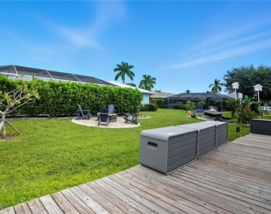 6163 Plumosa Avenue - Photo Thumbnail 46