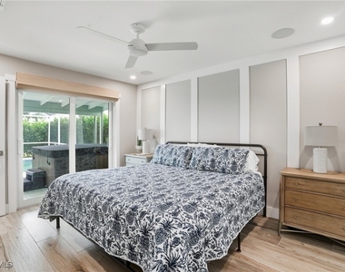 6163 Plumosa Avenue - Photo Thumbnail 24
