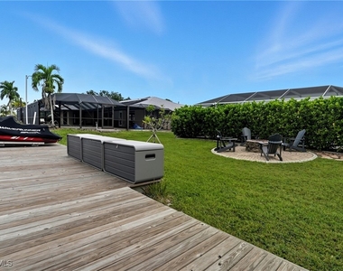 6163 Plumosa Avenue - Photo Thumbnail 44