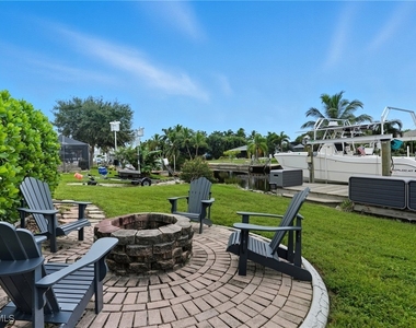 6163 Plumosa Avenue - Photo Thumbnail 48