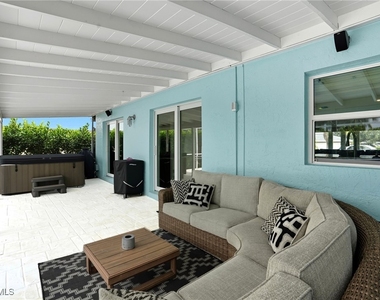 6163 Plumosa Avenue - Photo Thumbnail 34