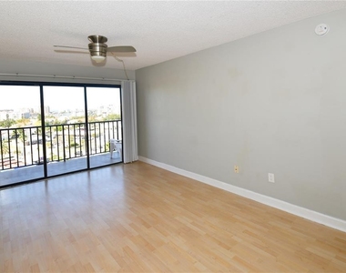 51 Island Way - Photo Thumbnail 9