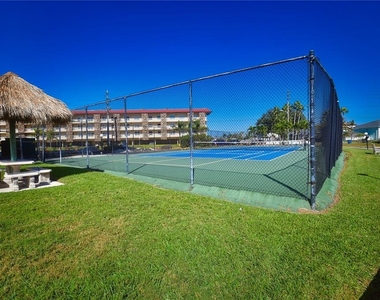 51 Island Way - Photo Thumbnail 23
