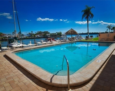51 Island Way - Photo Thumbnail 27