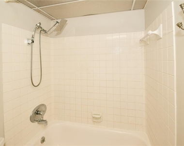 51 Island Way - Photo Thumbnail 15