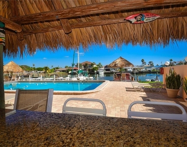 51 Island Way - Photo Thumbnail 31