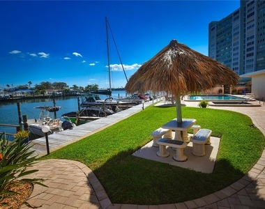51 Island Way - Photo Thumbnail 19