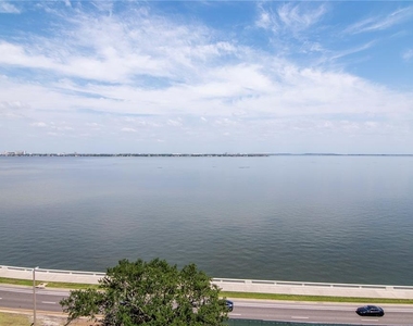 3101 W Bayshore Boulevard - Photo Thumbnail 55