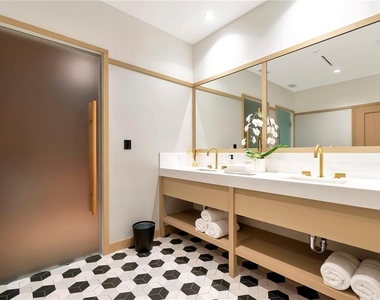 3101 W Bayshore Boulevard - Photo Thumbnail 92
