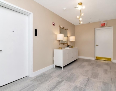 3101 W Bayshore Boulevard - Photo Thumbnail 1
