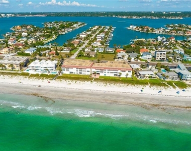 2900 Gulf Boulevard - Photo Thumbnail 2