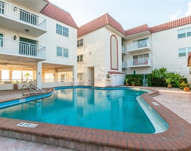 2900 Gulf Boulevard - Photo Thumbnail 40