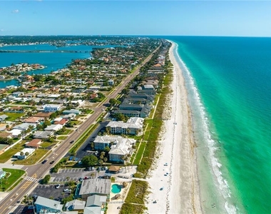 2900 Gulf Boulevard - Photo Thumbnail 38