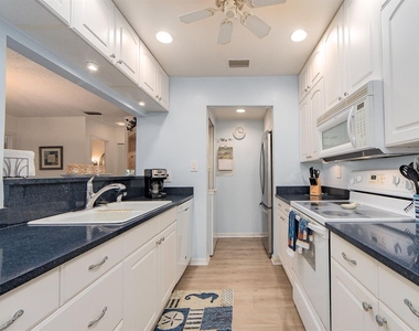 2900 Gulf Boulevard - Photo Thumbnail 10