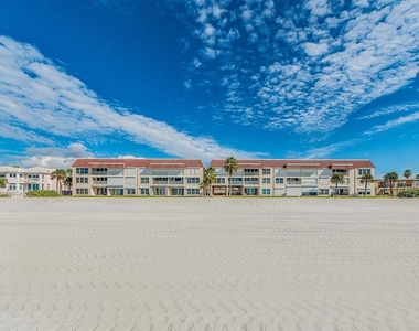 2900 Gulf Boulevard - Photo Thumbnail 1