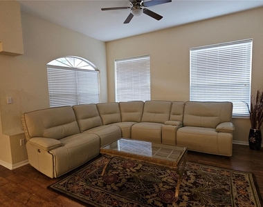 7867 Sw 115th Loop - Photo Thumbnail 9
